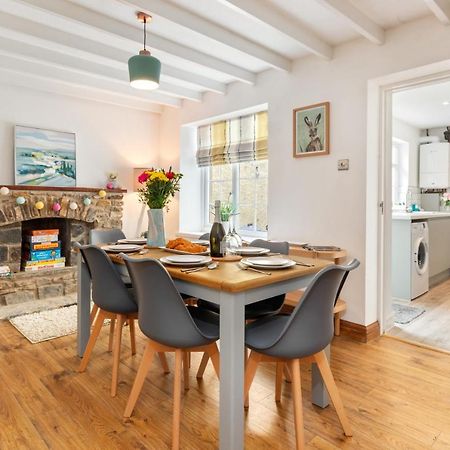 Ivydene - Beautiful Cottage, Stone Throw From Beach, Wonderful Sea Views Saundersfoot Buitenkant foto