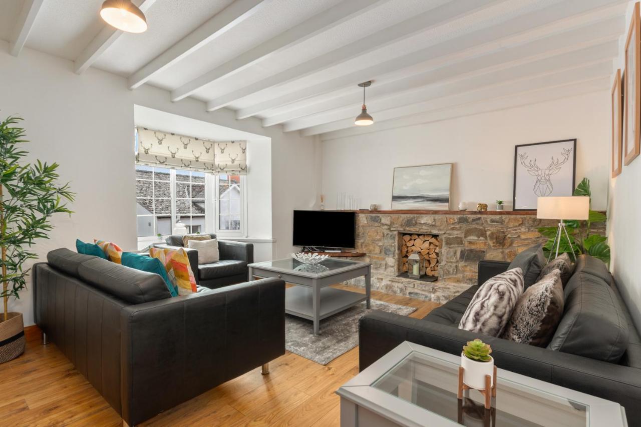 Ivydene - Beautiful Cottage, Stone Throw From Beach, Wonderful Sea Views Saundersfoot Buitenkant foto