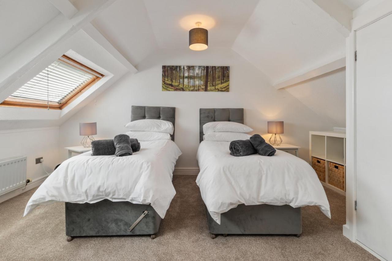Ivydene - Beautiful Cottage, Stone Throw From Beach, Wonderful Sea Views Saundersfoot Buitenkant foto
