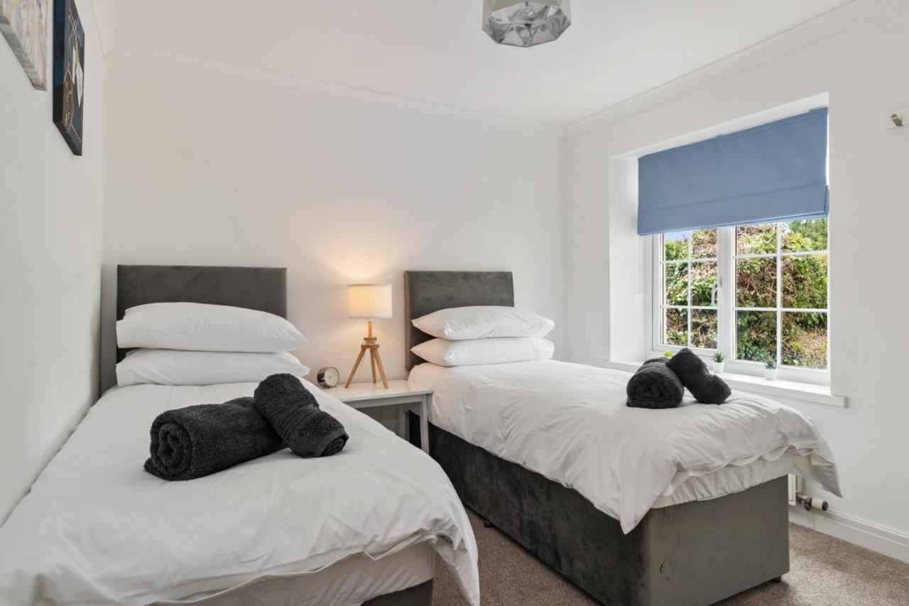 Ivydene - Beautiful Cottage, Stone Throw From Beach, Wonderful Sea Views Saundersfoot Buitenkant foto
